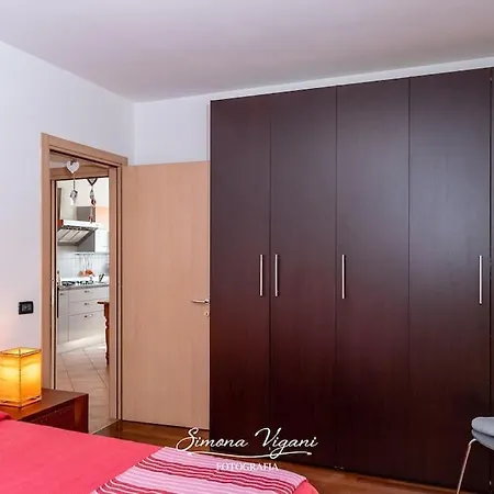 Apartment Il Giardino Di Laura Costa Volpino