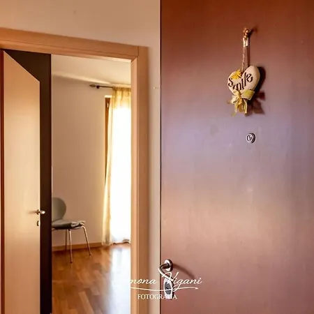 Il Giardino Di Laura Apartment Costa Volpino